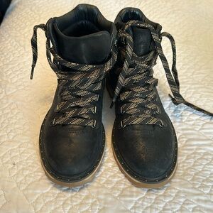Sorel black hikers hiking boots booties